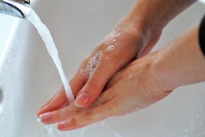 STOCK Washing hands